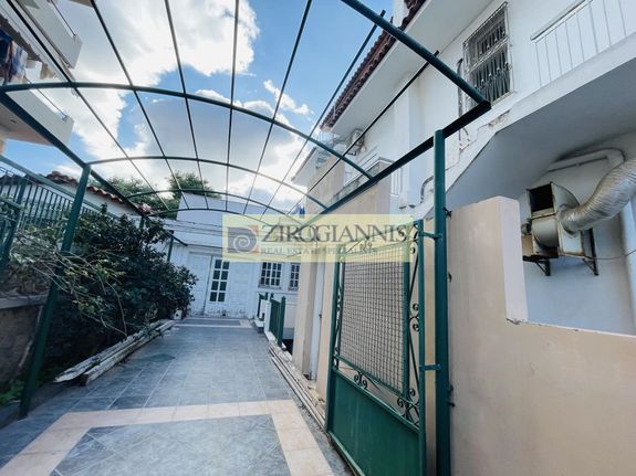 Επιχειρηματικό κτίριο 800 τ.μ. για πώληση, Αθήνα - Νότια Προάστια, Βούλα
