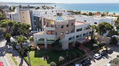 Business bulding 1.255sqm for sale-Glyfada