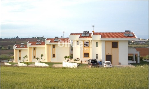 Συγκρότημα διαμερισμάτων 460 τ.μ. προς πώληση, Σανή