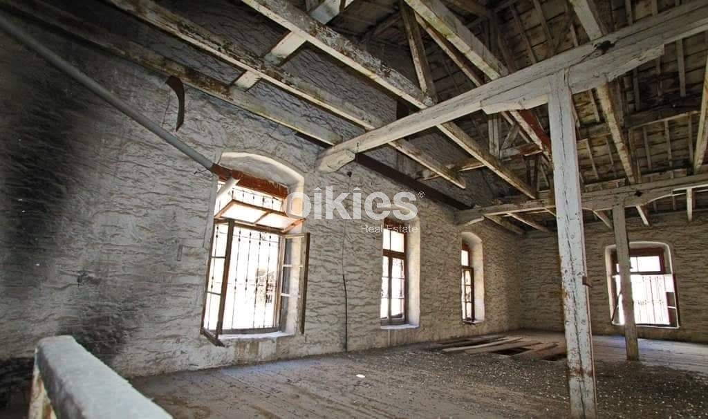 Επιχειρηματικό κτίριο 1.225 τ.μ. προς πώληση, Αγ. Παύλος
