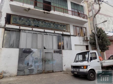 Βιοτεχνικός χώρος 400τ.μ. για πώληση-Λιμάνι