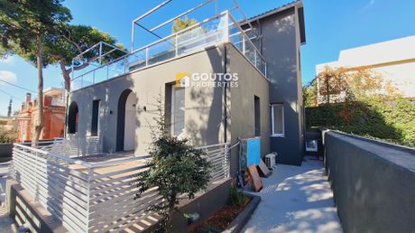 Επιχειρηματικό κτίριο 247τ.μ. για πώληση-Κηφισιά