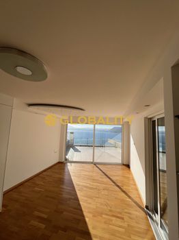 Maisonette 250sqm for sale-Gazi