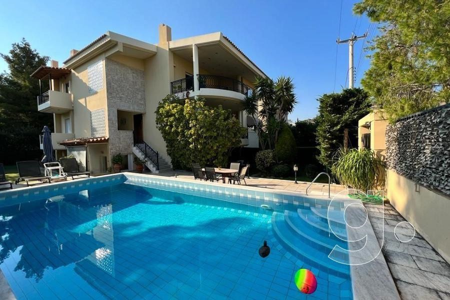 Μονοκατοικία 450 τ.μ. προς πώληση, Βουλιαγμένη