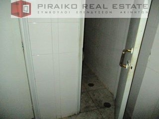 Κατάστημα 240 τ.μ. προς πώληση, Πειραϊκή-thumb-5