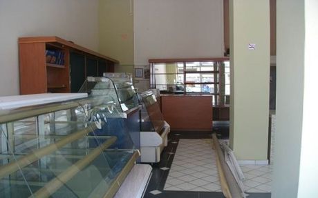Store 55sqm for rent-Keratsini