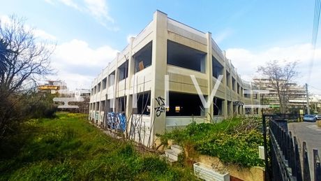 Business bulding 1.700sqm for sale-Patisia