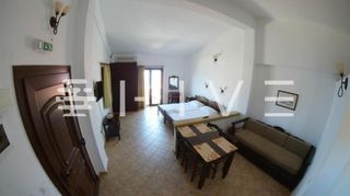 Ξενοδοχείο 550 τ.μ. για πώληση, Ν. Σάμου, Ικαρία-thumb-3