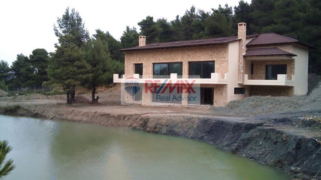 Βίλλα 607 τ.μ. πρός πώληση, Αττική - Υπόλοιπο, Αφίδνες