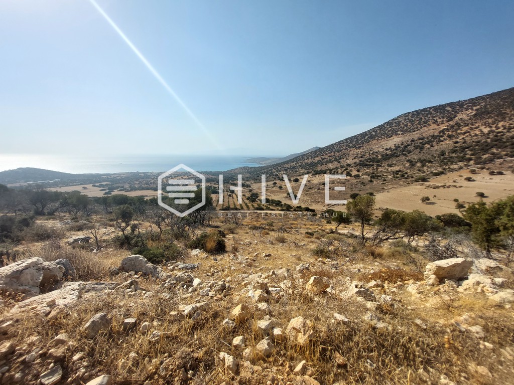 Αγροτεμάχια 151.000 τ.μ. προς πώληση, Καστράκι Νάξου