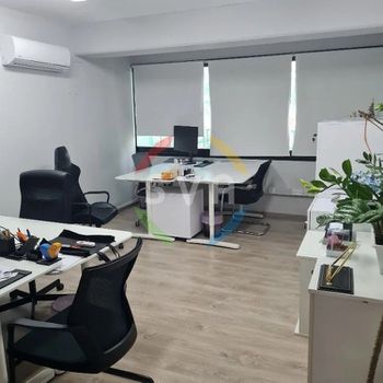 Office 95sqm for rent-