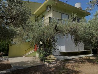 Συγκρότημα διαμερισμάτων 240 τ.μ. για πώληση