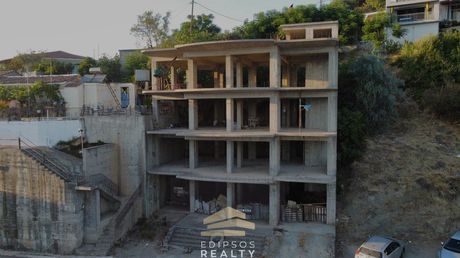 Συγκρότημα διαμερισμάτων 367 τ.μ. για πώληση