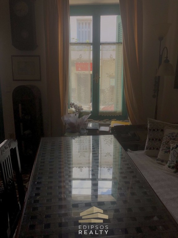 Κτίριο 255 τ.μ. προς πώληση, Κέντρο Λίμνης