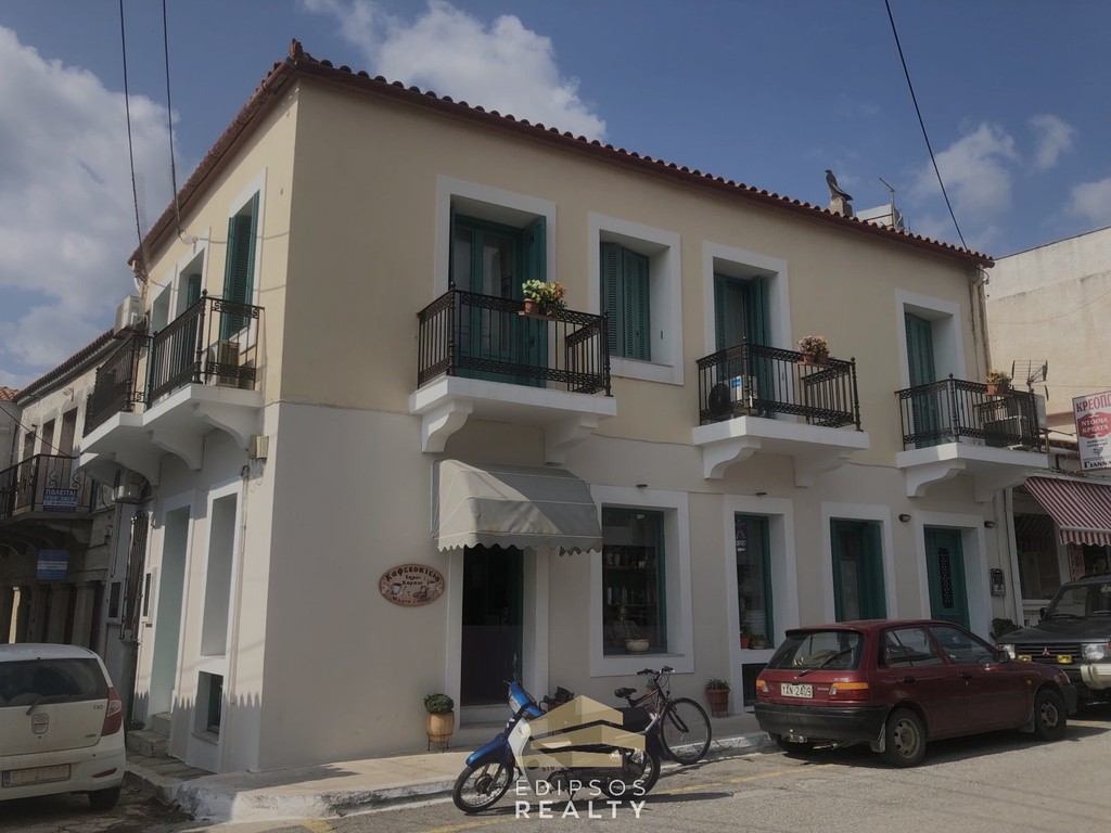 Κτίριο 255 τ.μ. προς πώληση, Κέντρο Λίμνης