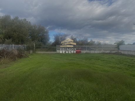 Land plot 748 sqm for sale