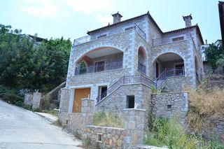 Μονοκατοικία 196 τ.μ. για πώληση