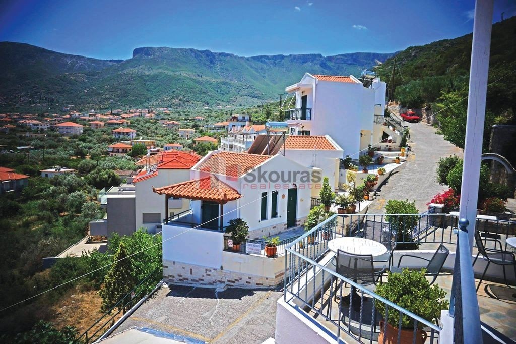 Ξενοδοχείο 585 τ.μ. προς πώληση, Τυρός
