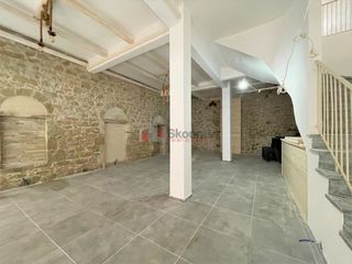 Κατάστημα 81 τ.μ. για πώληση, Μεσσηνία, Καλαμάτα-thumb-2