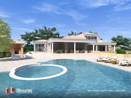 Βίλλα 1.000τ.μ. για πώληση-Κρανίδι