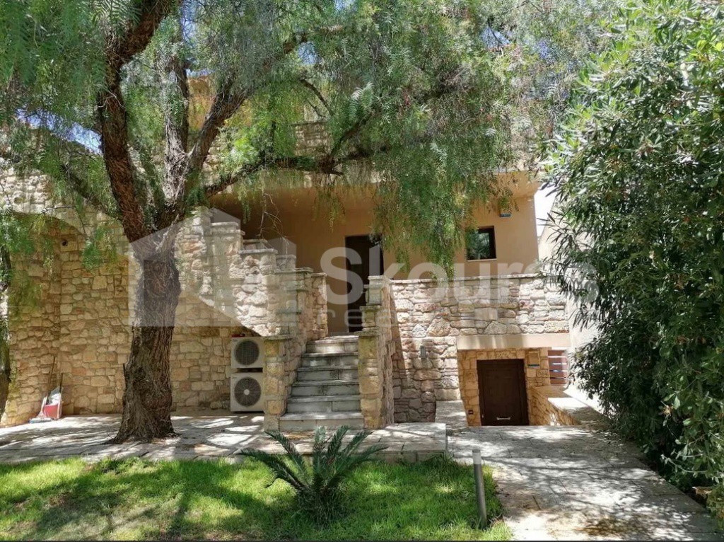 Βίλλα 300 τ.μ. πρός πώληση, Κορινθία, Λουτράκι-Περαχώρα