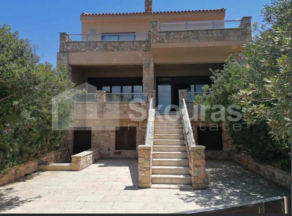 Βίλλα 300 τ.μ. πρός πώληση, Κορινθία, Λουτράκι-Περαχώρα