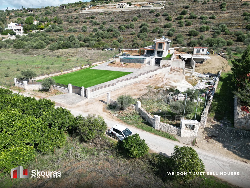 Μονοκατοικία 220 τ.μ. προς πώληση, Λευκάκια
