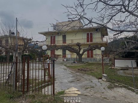 Apartment complex 200 sqm for sale