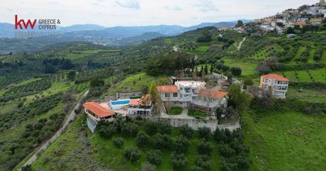 Hotel 582,87 sqm for sale