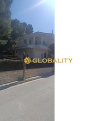 Detached home 230 sqm for sale