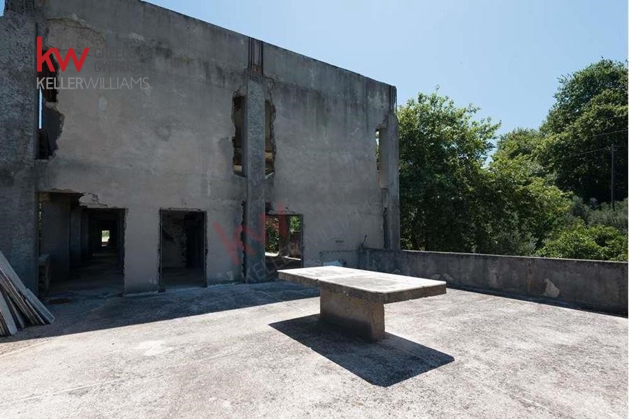 Βιομηχανικός χώρος 1.500 τ.μ. προς πώληση, Πλατάνι Ρίου