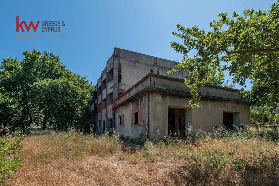 Βιομηχανικός χώρος 1.500 τ.μ. προς πώληση, Πλατάνι Ρίου