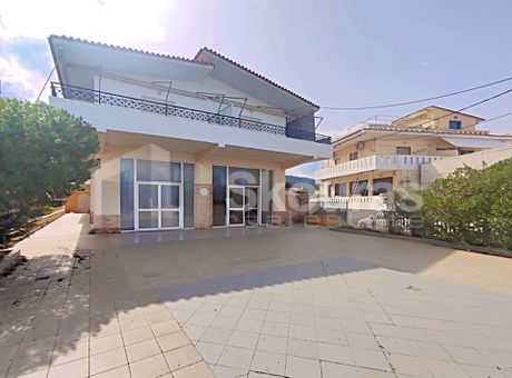 Κατάστημα 200τ.μ. για πώληση-Σαρωνικός