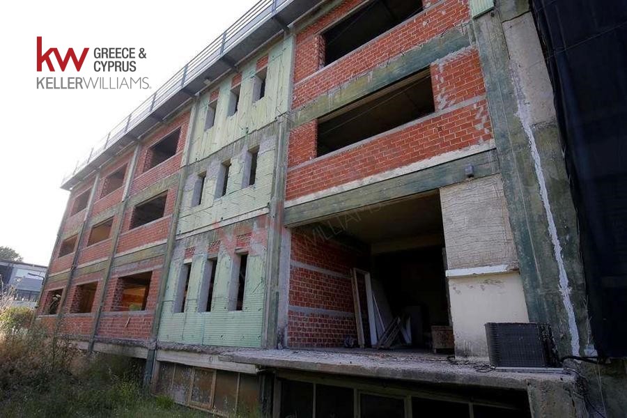 Βιομηχανικός χώρος 3.200 τ.μ. προς πώληση, Ζώνη Χονδρεμπορίου Κρυονερίου