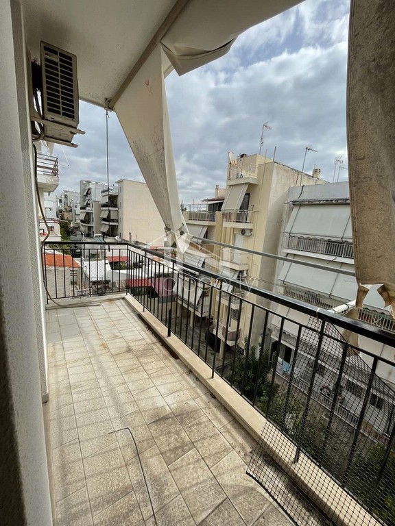 Κτίριο 240 τ.μ. προς πώληση, Πετρούπολη