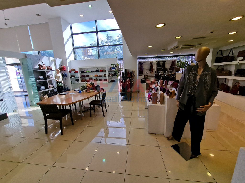 Κατάστημα 1.400 τ.μ. πρός ενοικίαση, Αθήνα - Βόρεια Προάστια, Νέα Ιωνία