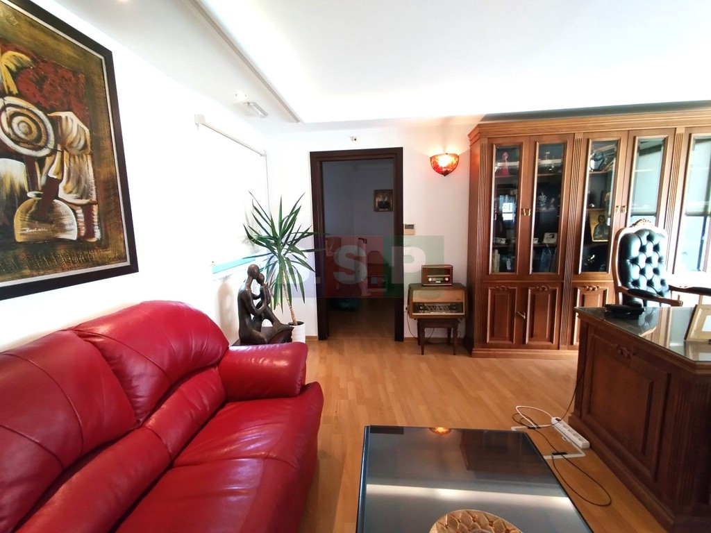 Επιχειρηματικό κτίριο 360 τ.μ. προς πώληση, Κέντρο Ηρακλείου