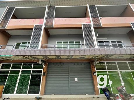 Επιχειρηματικό κτίριο 655 τ.μ. για πώληση