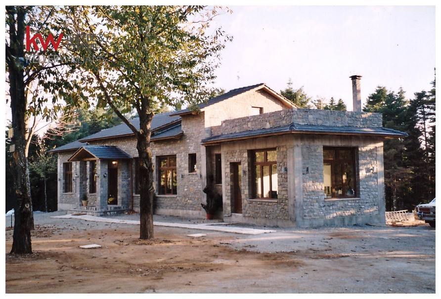 Επιχειρηματικό κτίριο 192 τ.μ. πρός πώληση, Αιτωλοακαρνανία, Αποδοτία