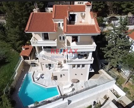 Μεζονέτα 550 τ.μ. για πώληση