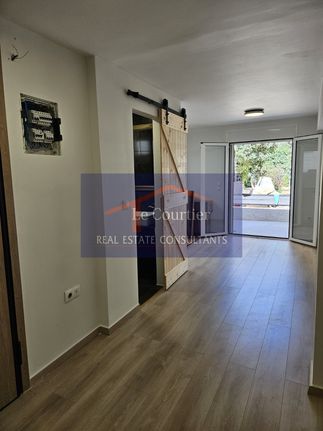 Studio 31 sqm for sale, Athens - South, Glyfada