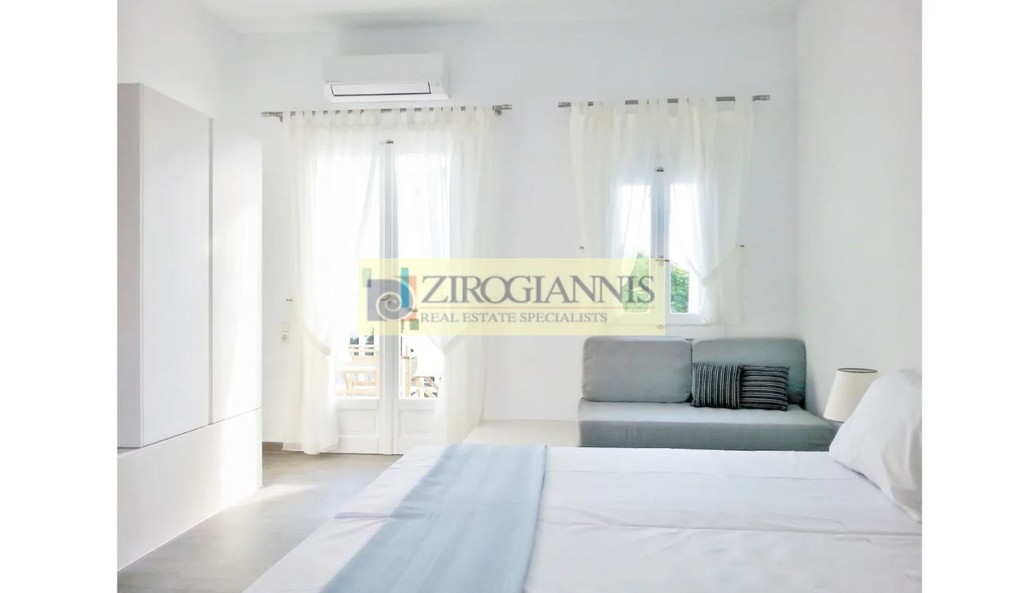 Hotel 1.956 sqm for sale, Cyclades, Naxos