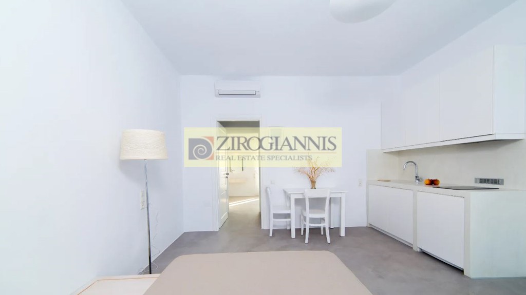 Hotel 1.956 sqm for sale, Cyclades, Naxos