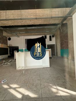 Store 145 sqm for rent