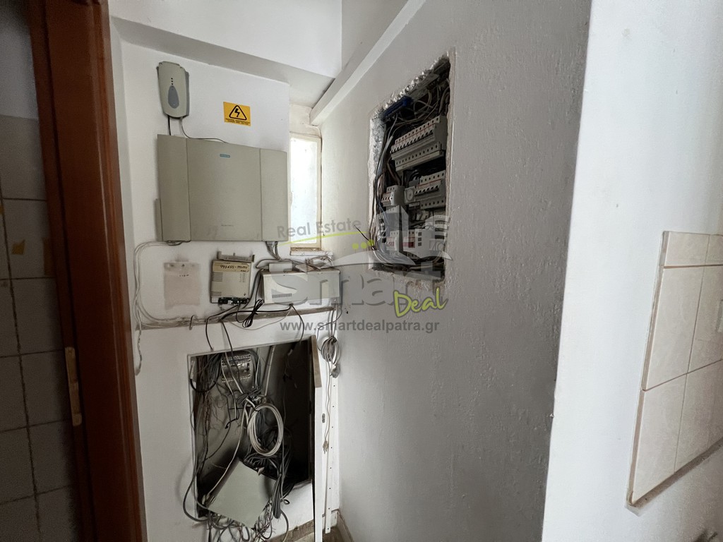 Κατάστημα 82 τ.μ. προς πώληση, Άγιος Βασίλειος Ρίου