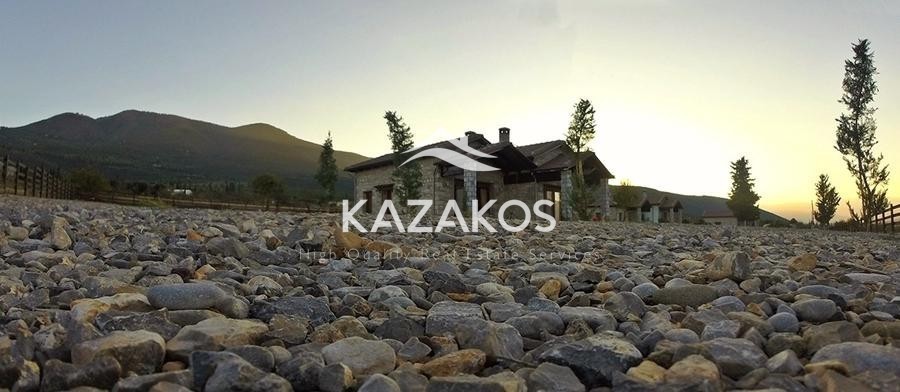 Συγκρότημα διαμερισμάτων 380 τ.μ. προς πώληση, Αμφίκλεια
