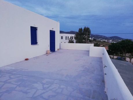 Συγκρότημα διαμερισμάτων 290τ.μ. για πώληση-Πάρος