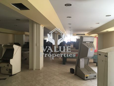 Επιχειρηματικό κτίριο 2.250τ.μ. για πώληση-Αχαρνές