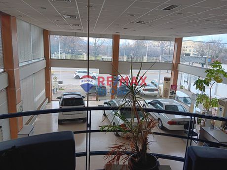 Store 200sqm for rent-Cholargos