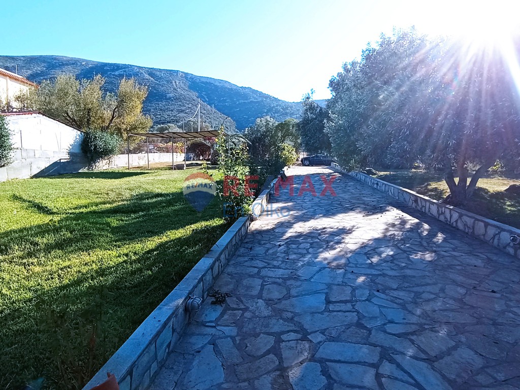 Μονοκατοικία 37 τ.μ. προς πώληση, Μαρκόπουλο